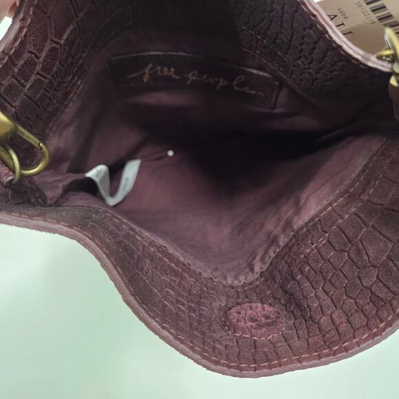 NEW Free People Nicolette Genuine Suede Clutch Chain Crossbody Purple Plum Boho - Picture 5 of 8
